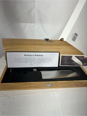 Kamik Wood Presentation Knife with Brown Wood Box and Black Insert